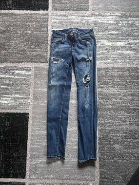 American Eagle ripped skinny jeans